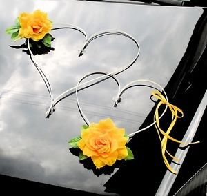 Svadobná výzdoba na auto so srdiečkami a žltými ružičkami A 031