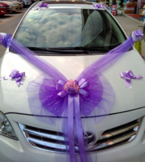 Svadobná výzdoba na auto fialová s ružičkami A 062